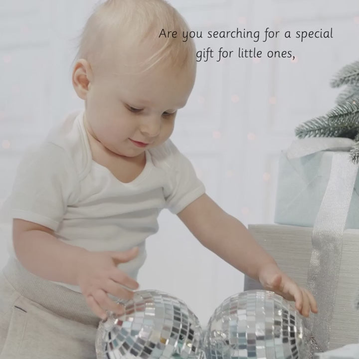 Load video: New Born Neem Wood Gift Box Max - Ariro Toys